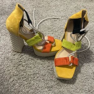 Women’s Size 6/6.5 Lace Up Heels